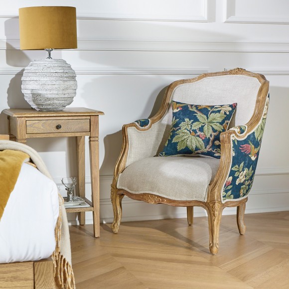 Poltrona bergère VICTOR LOPHURA - Estilo shabby chic em madeira maciça e linho premium, 1 lugar