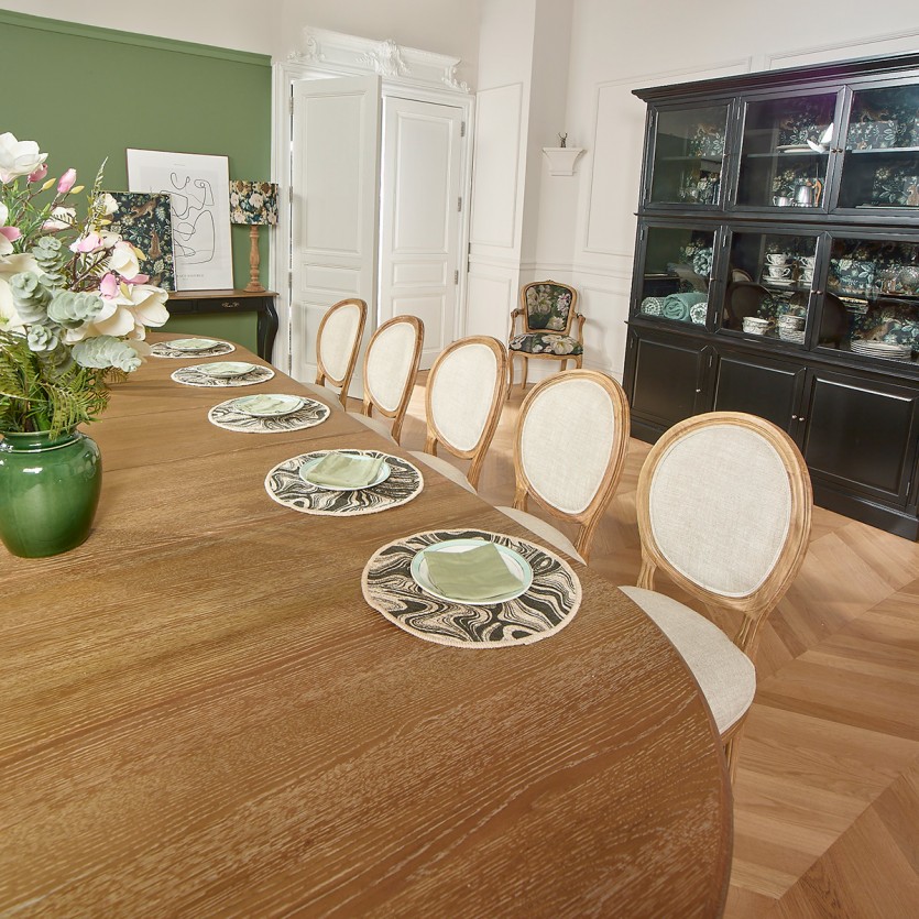 Uitschuifbare eettafel AUDE - Romantische stijl in eiken, zwarte poten, 6/14 personen