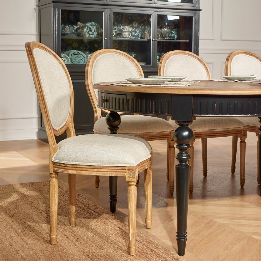 Uitschuifbare eetkamertafel AUDE - Romantische stijl in eikenhout, 6/14 personen, hout met FSC®-certificering