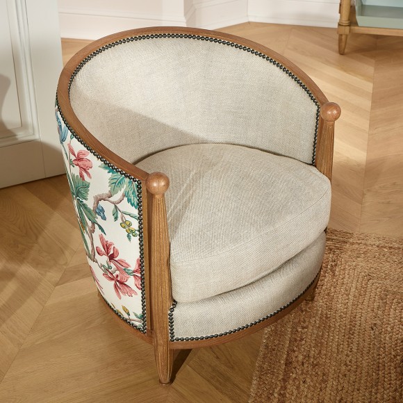 CAROLE LOPHURA – Fauteuil tonneau style romantique en bois, tissu lin premium et tissu fleuri, 1 place