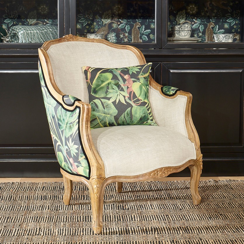 Poltrona bergère VICTOR JUNGLE - Estilo romântico em madeira, linho e tecido estampado, 1 lugar