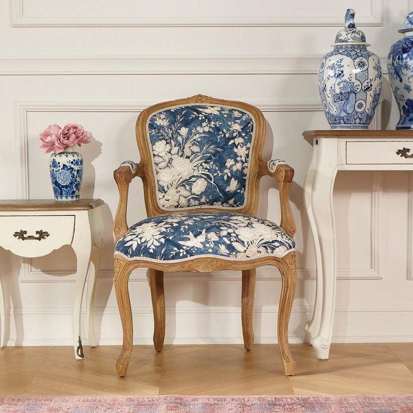 Sillón cabriolet LOUVRE 7 SISTERS - Estilo romántico en madera maciza y tejido de lino premium, 1 plaza