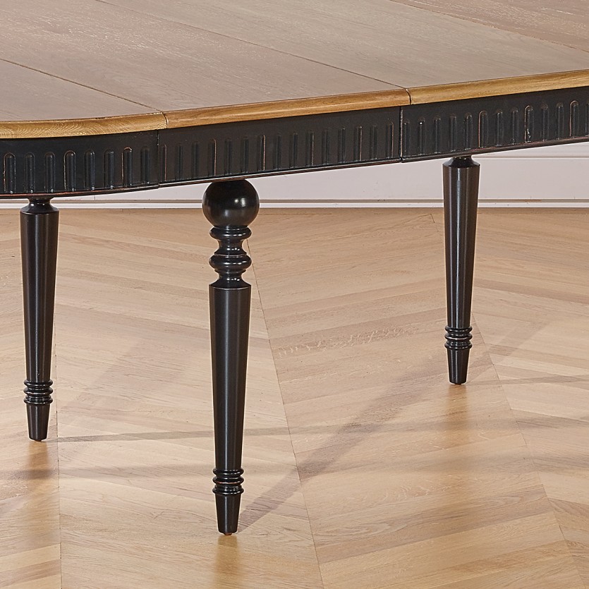 Table à manger extensible AUDE - Style romantique en chêne, pieds noirs, 6/14 couverts