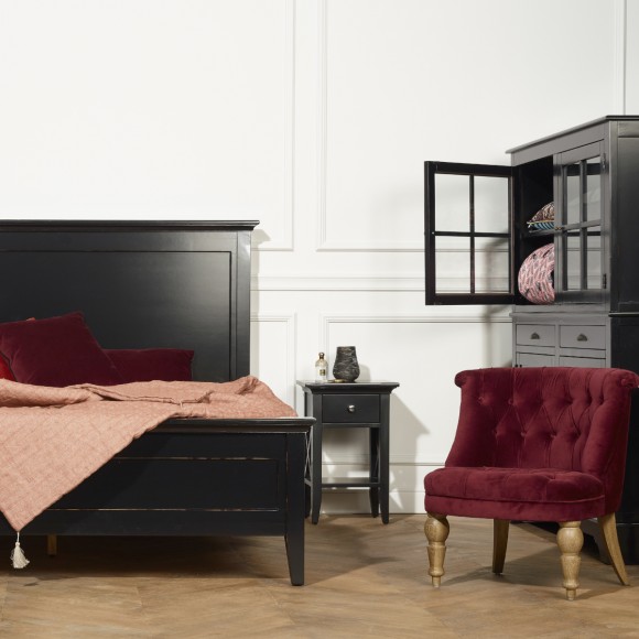 The VANESSA Bedside Table