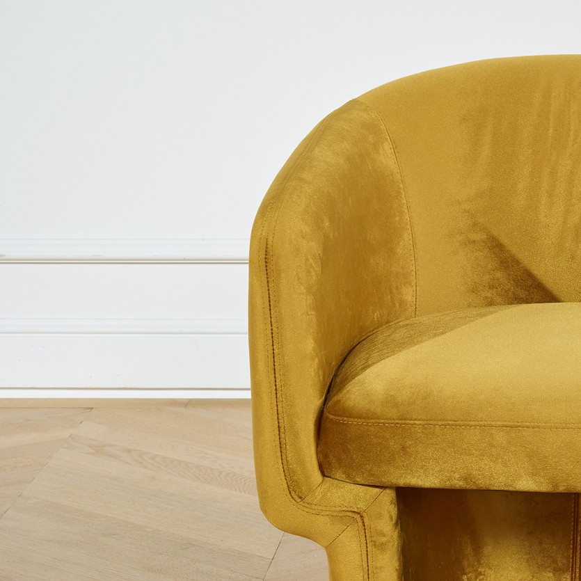 EIRIK - Sillón de estilo moderno en terciopelo de poliéster y madera, 1 plaza.