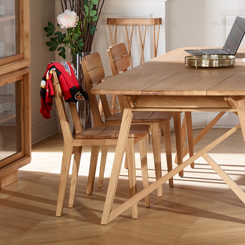 LUCIENNE – Lot de 2 chaises design en chêne massif, bois certifié FSC®