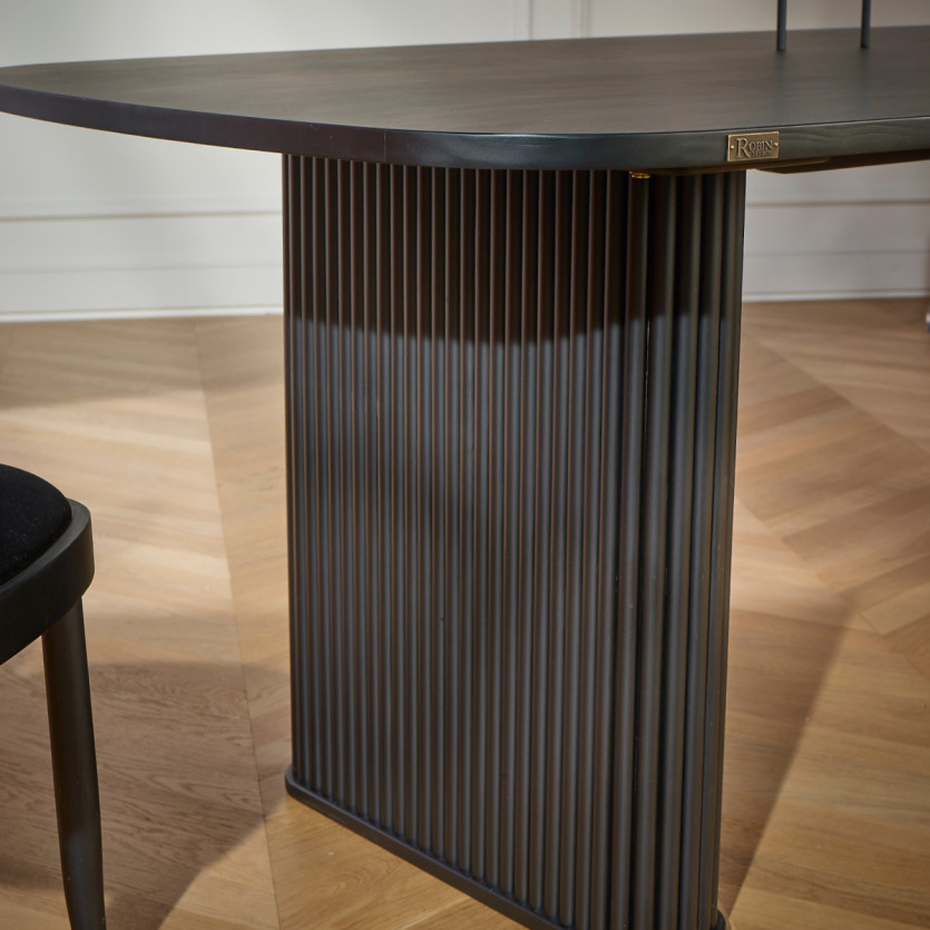 Table à manger ARTHUR - Style contemporain en chêne, 10 couverts, bois certifié FSC®