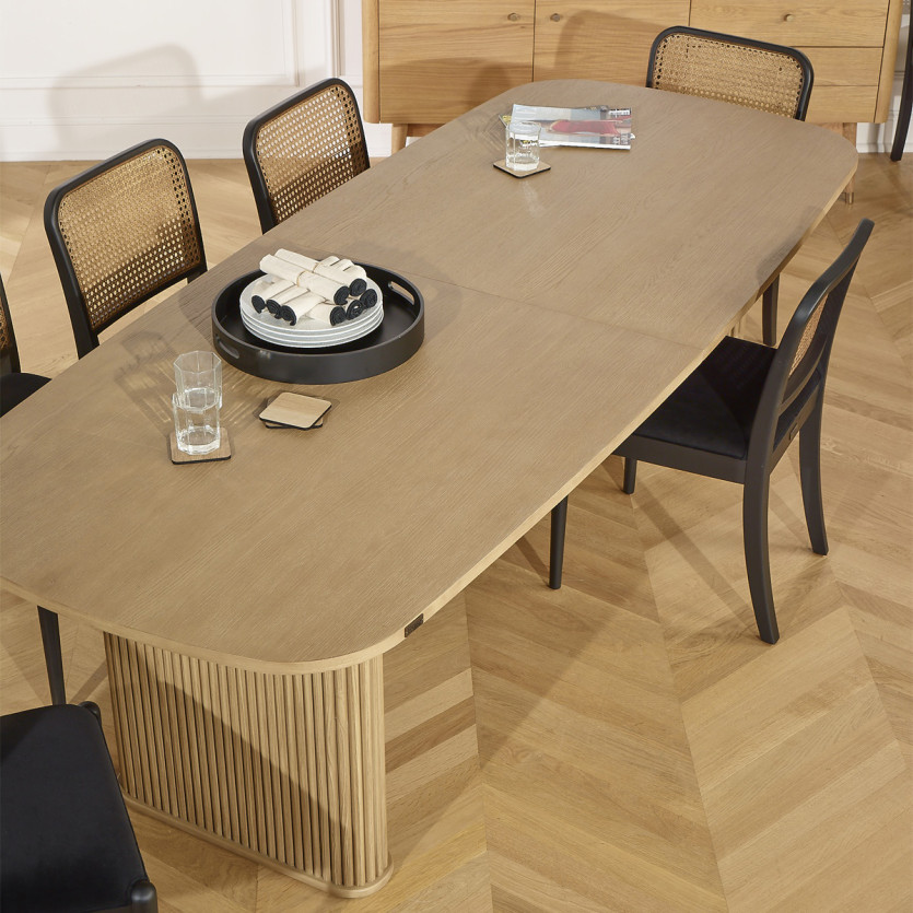 Table à manger ARTHUR - Style contemporain en chêne, 10 couverts, bois certifié FSC®