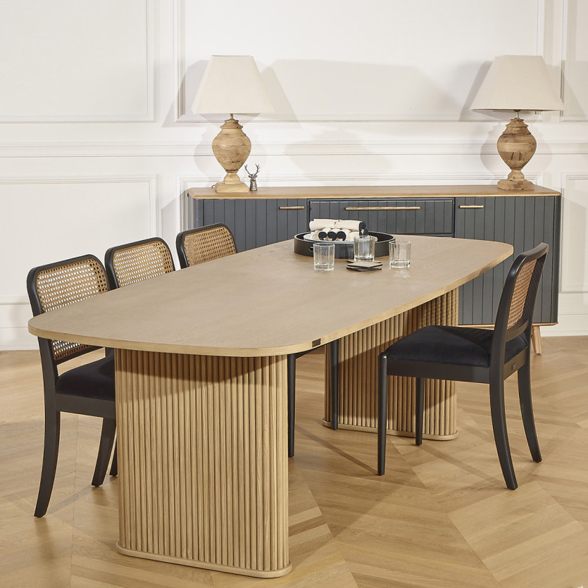 Table à manger ARTHUR - Style contemporain en chêne, 10 couverts, bois certifié FSC®