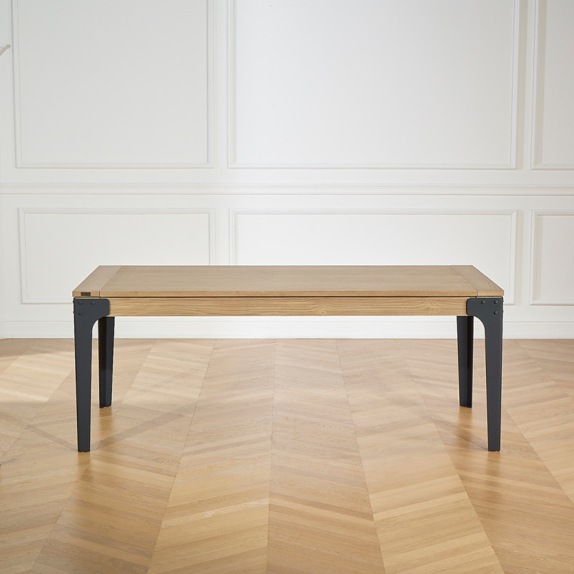Table à manger SEATTLE - Style industriel, 10/12 couverts, plateau en chêne, bois certifié FSC®