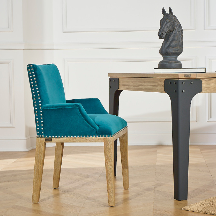 IANA- Design-Tischstuhl aus Massivholz und Samtstoff, FSC®-zertifiziertes Holz, 1 Sitzplatz