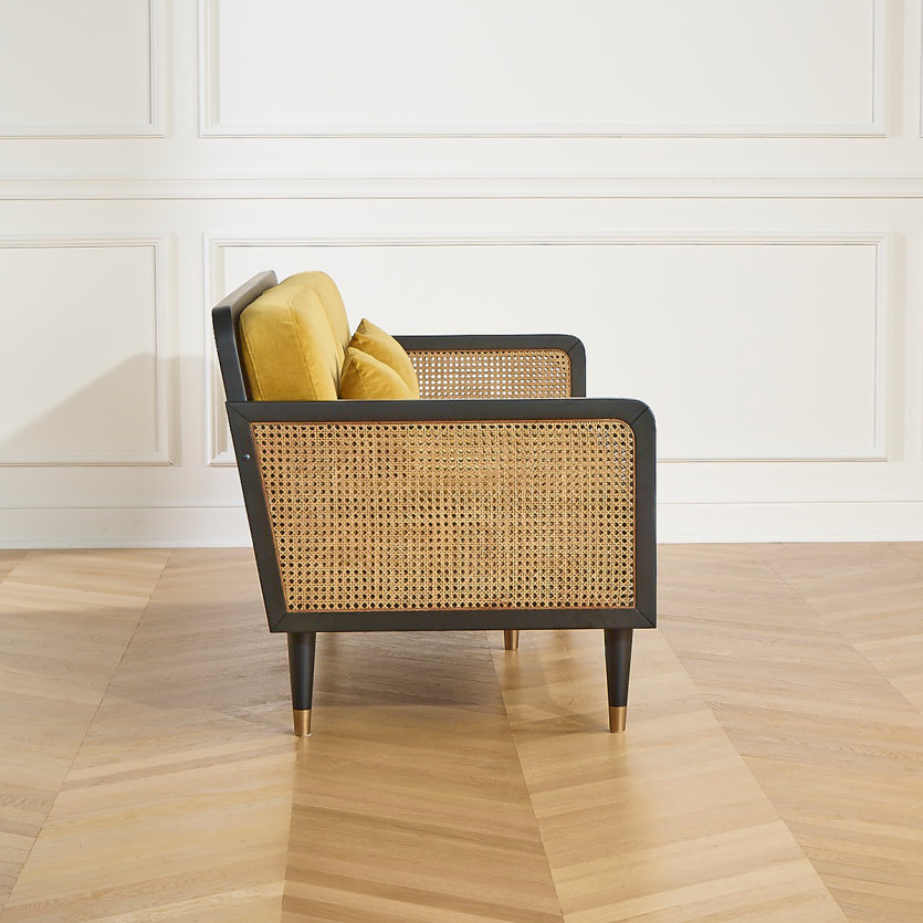 ARABELLA – Canapé style vintage en tissu velours, bois et rotin, 3 places, bois certifié FSC®