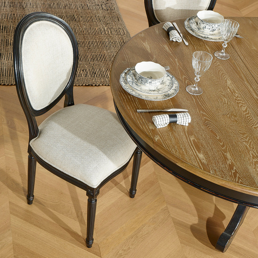 2er-Set MEDAILLON-Stühle – Klassischer Stil, schwarze Patina und Premium-Leinen, FSC®-zertifiziertes Holz