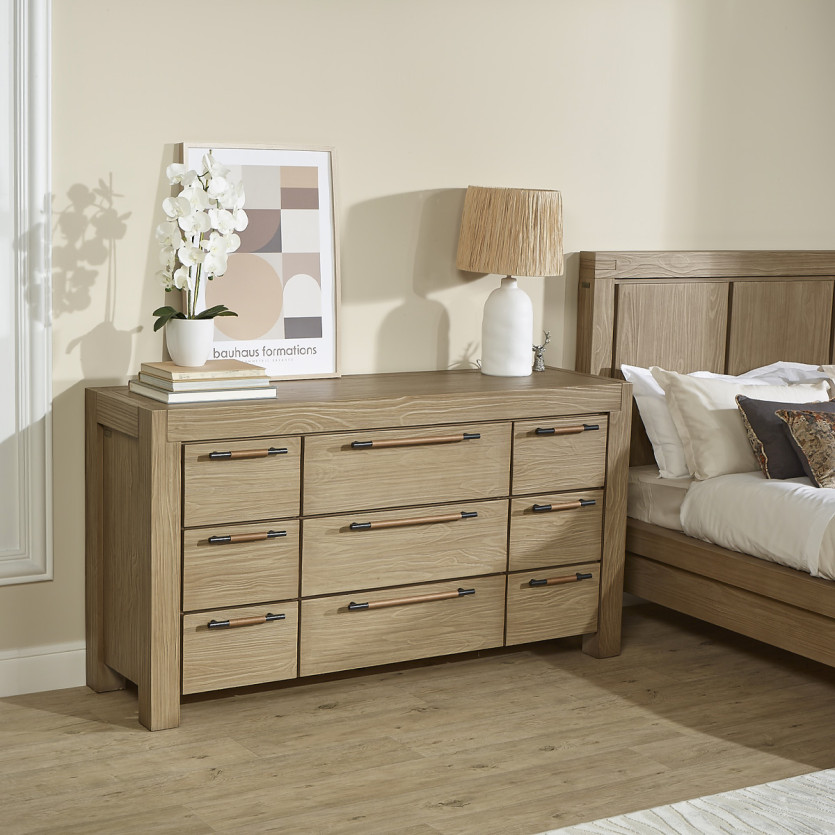 MEGÈVE – Comò in pino stile contemporaneo, 9 cassetti, legno certificato FSC®