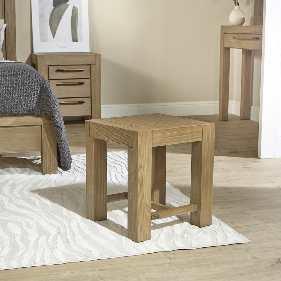 Small MEGÈVE stool – Contemporary style in solid wood, 1 crossbar, FSC® certified wood