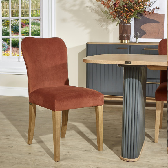 JOËL - Lot de 2 chaises contemporaines en bois massif et velours, bois certifié FSC®