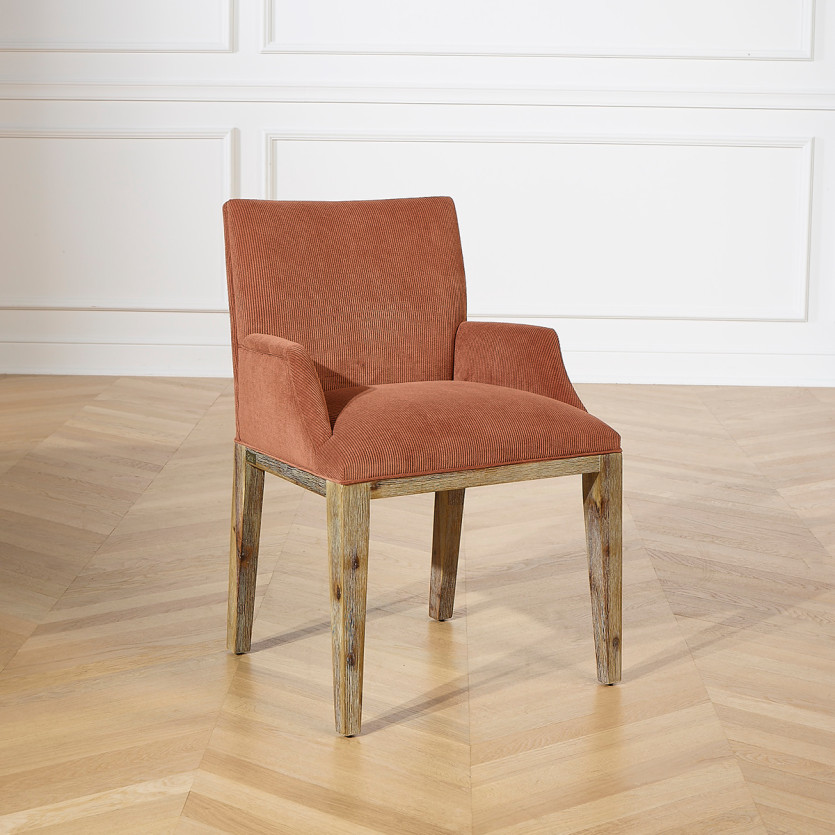 LOLA - Sillón de mesa con reposabrazos estilo industrial en madera maciza y terciopelo de canalé, 1 plaza