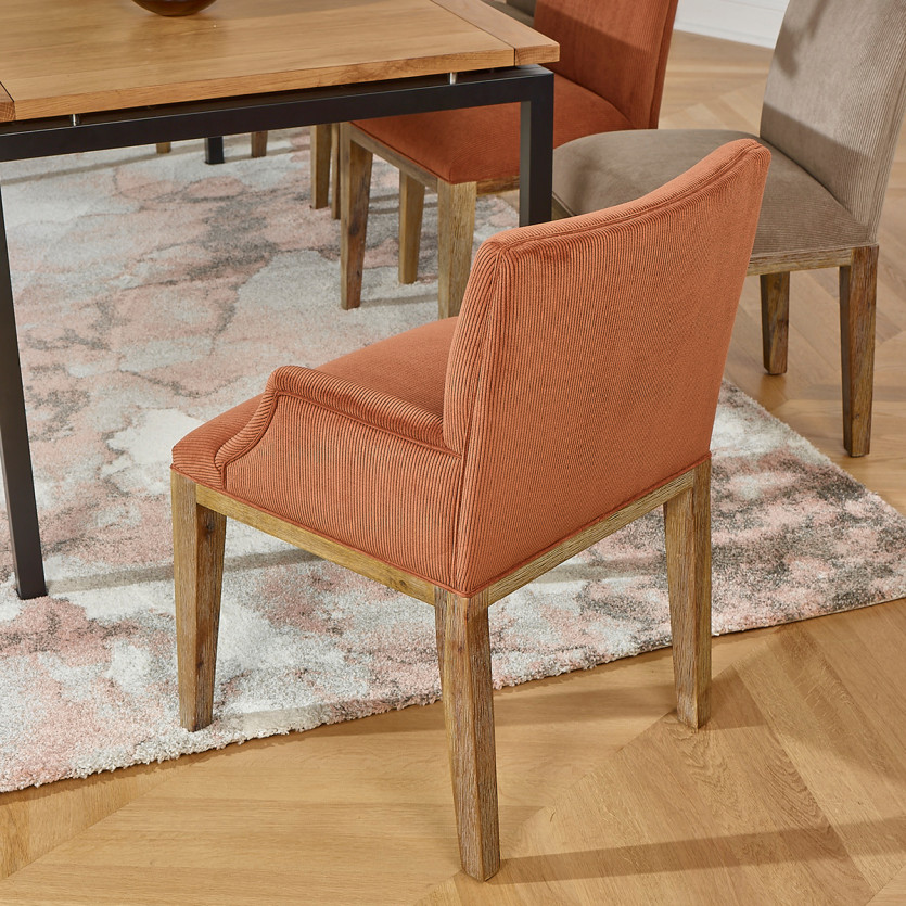 LOLA - Sillón de mesa con reposabrazos estilo industrial en madera maciza y terciopelo de canalé, 1 plaza