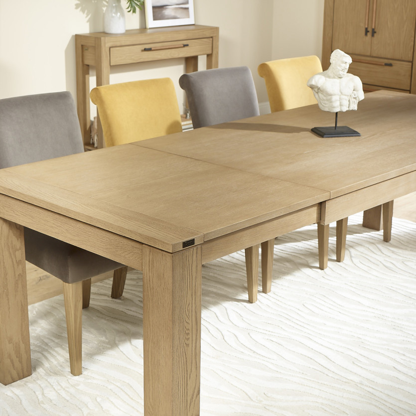 MEGÈVE extendable dining table - Contemporary style in oak, 1 extension leaf, 8/10 seats, FSC® certified wood