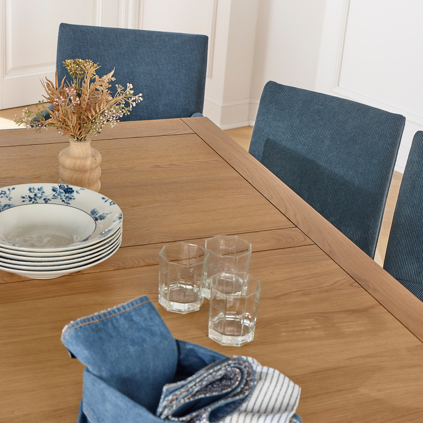 Mesa de comedor AIMIE - Estilo industrial con tablero de roble y patas de metal, 8 plazas, madera certificada FSC®