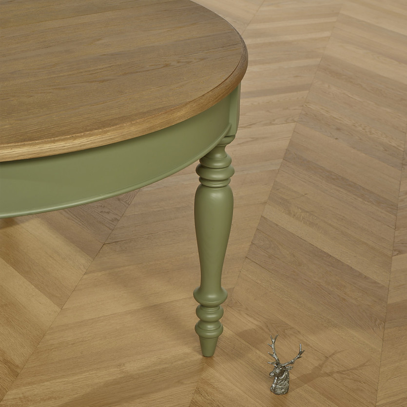 JADE – Extendable table in shabby chic style, oak top, seats 16 guests