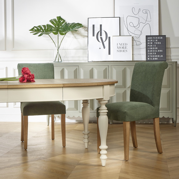 JADE – Extendable table in shabby chic style, oak top, seats 16 guests