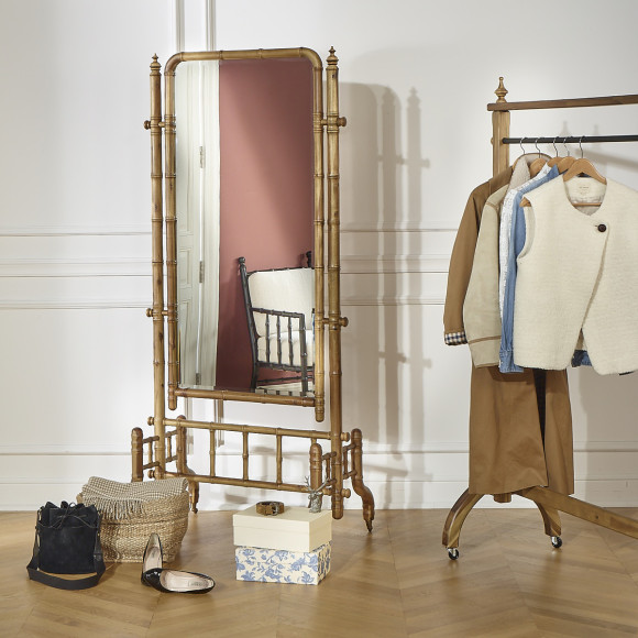 Espelho de pé CENDRILLON – Estilo shabby chic em madeira com efeito bambu