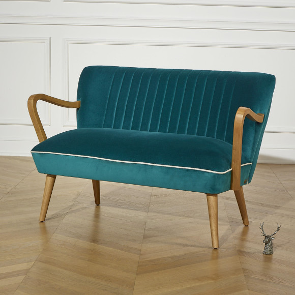 SIXTY – Scandinavian-style lounge bench made of solid wood and velvet, FSC® certified wood