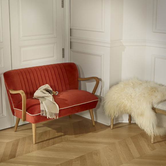 SIXTY – Banco de sala de estilo escandinavo en madera maciza y terciopelo, madera certificada FSC®