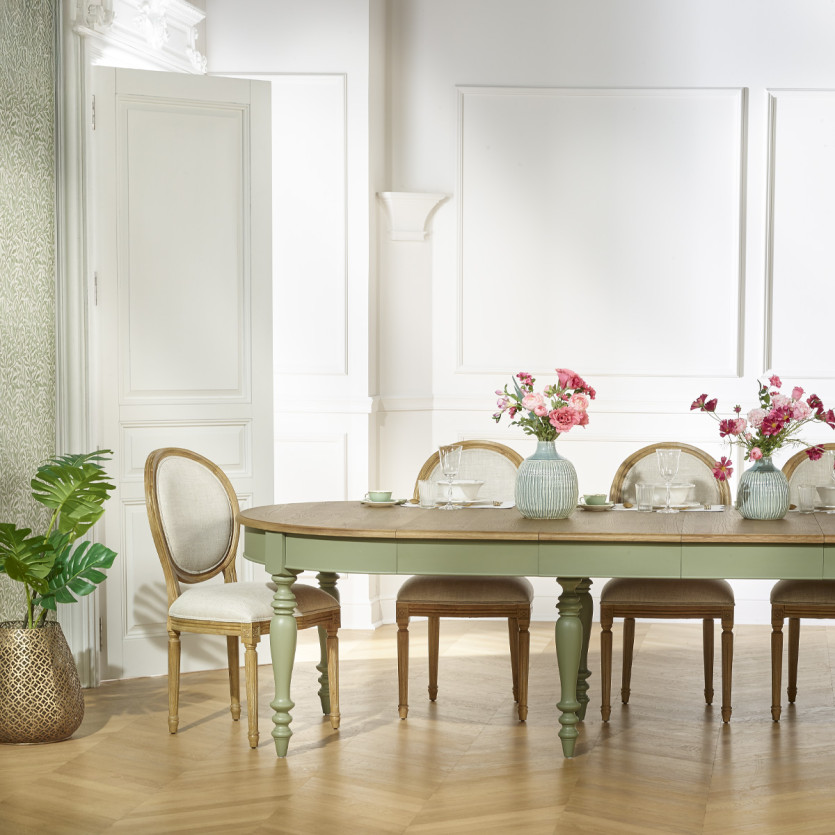JADE – Extendable table in shabby chic style, oak top, seats 16 guests