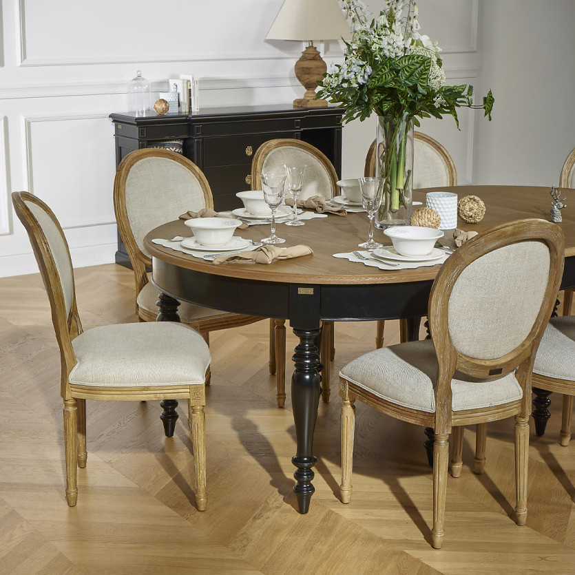 JADE – Extendable table in shabby chic style, oak top, seats 16 guests