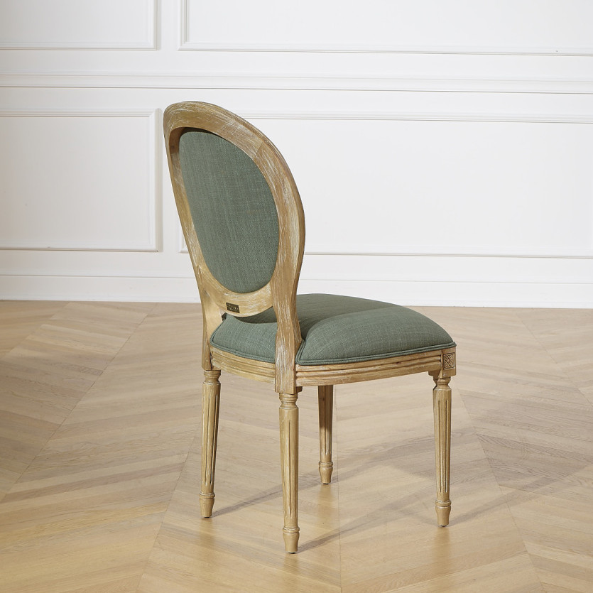 Juego de 2 sillas MEDAILLON SAUGE - Estilo Luis XV en tela verde salvia y madera maciza.