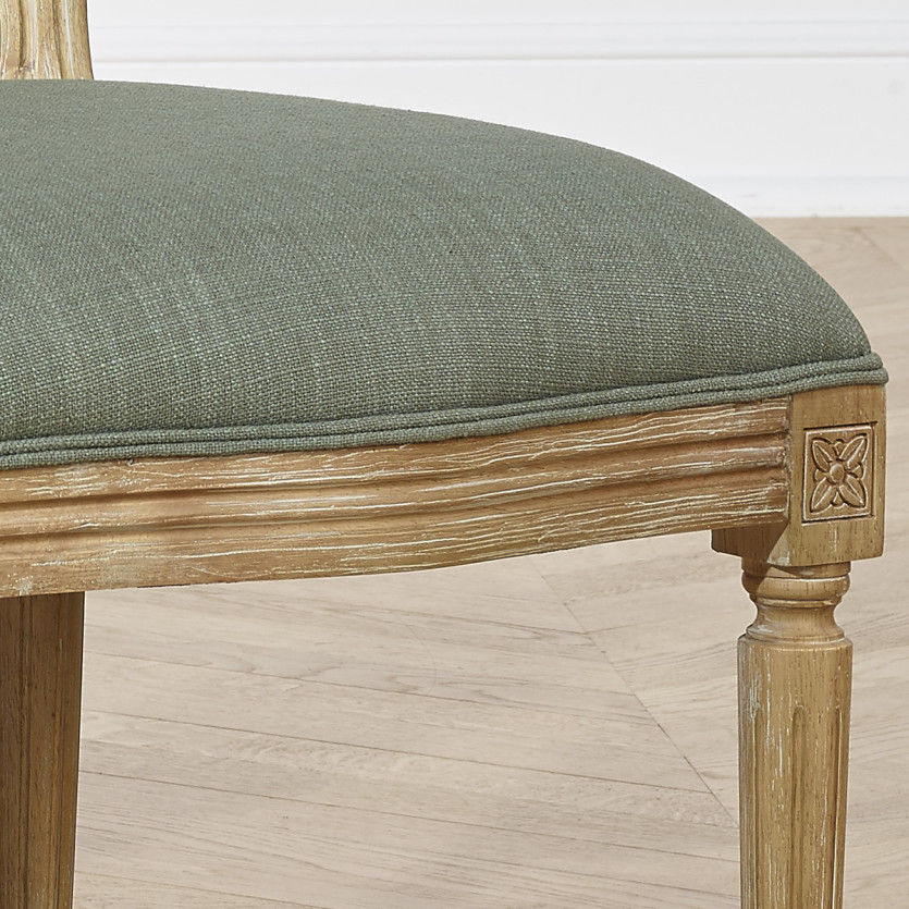 MEDAGLIONE SALVIA - Set di 2 sedie stile Luigi XV in tessuto verde salvia e rovere massiccio
