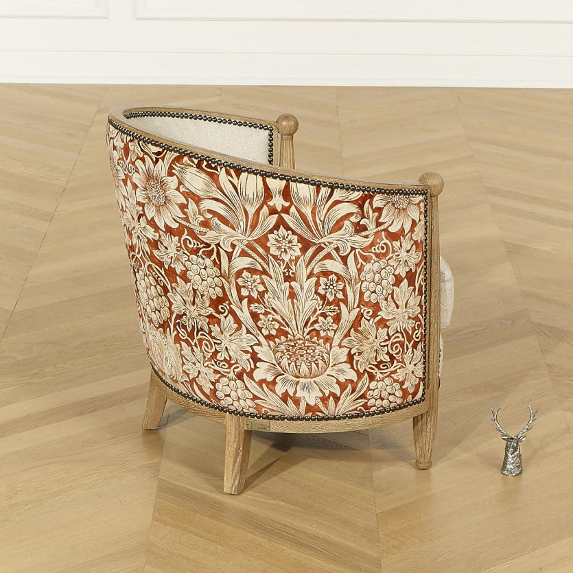 CAROLE TREVISE - Sillón estilo shabby chic en roble, lino y tela floral roja y amarilla, 1 plaza