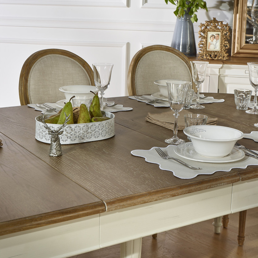 Table à manger à rallonges FLORENCE - Style romantique en chêne, 4/10 couverts, bois certifié FSC®