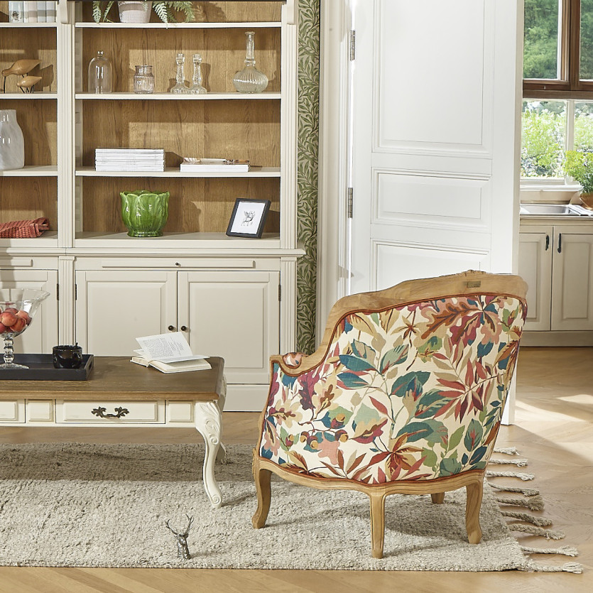 VICTOR ROBIN WOOD – Sillón bergère de estilo country chic, madera maciza, lino y tejido con estampado vegetal, 1 plaza