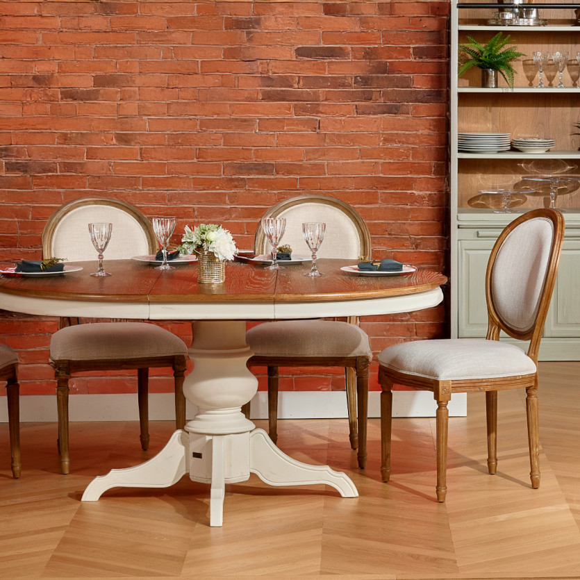 ARIANE - Table à manger extensible style romantique, plateau chêne, pied blanc, 6/8 couverts
