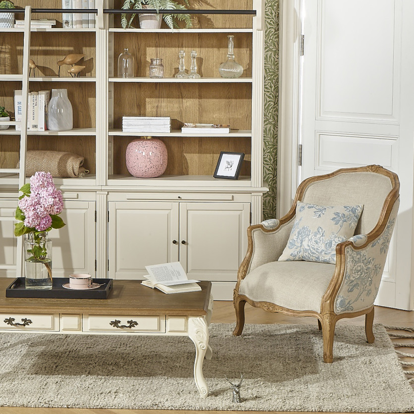 VICTOR JACQUARD - Fauteuil bergère style campagne chic en bois massif et tissu lin fleuri bleu ciel, 1 place