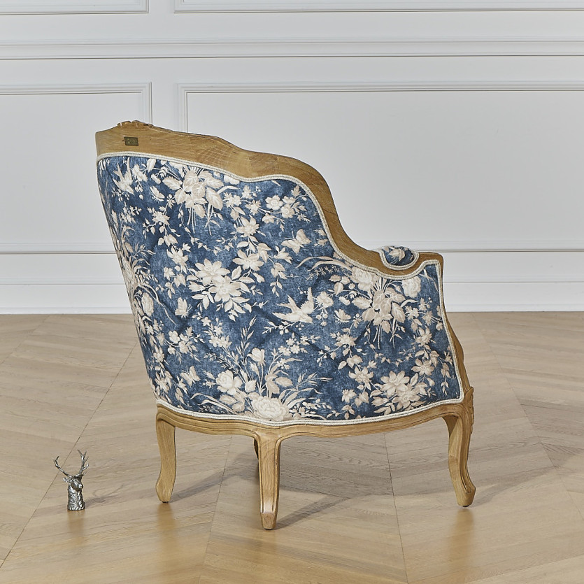 VICTOR 7 SISTERS - Fauteuil Bergère style romantique en bois massif, lin et tissu fleuri bleu et blanc, 1 place