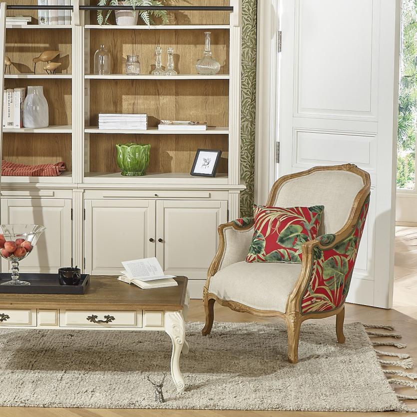VICTOR RED - Fauteuil bergère style romantique en tissu imprimé fleuri jungle et bois massif, 1 place
