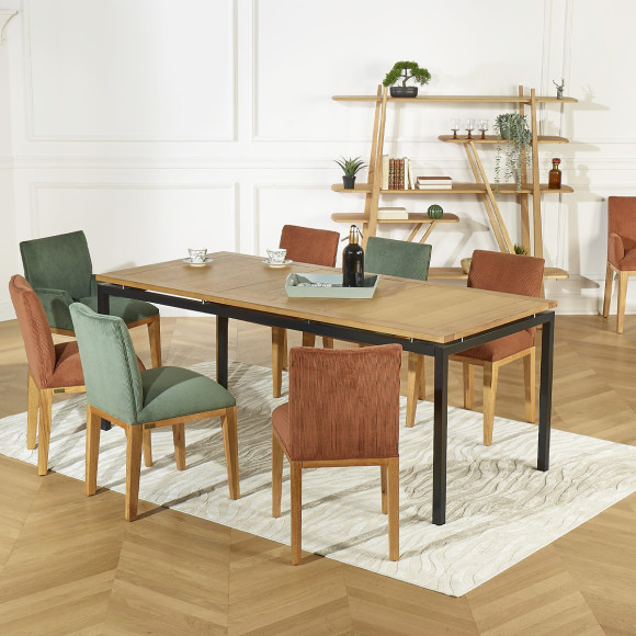 Eettafel AIMIE - Industriële stijl met eiken blad en metalen poten, 8 zitplaatsen, FSC®-gecertificeerd hout.
