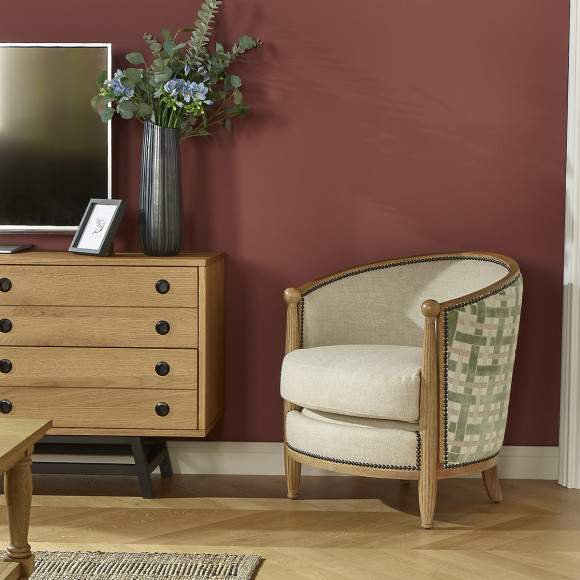 CAROLE GREENY - Fauteuil tonneau style vintage en chêne, lin et tissu motif tressé, 1 place