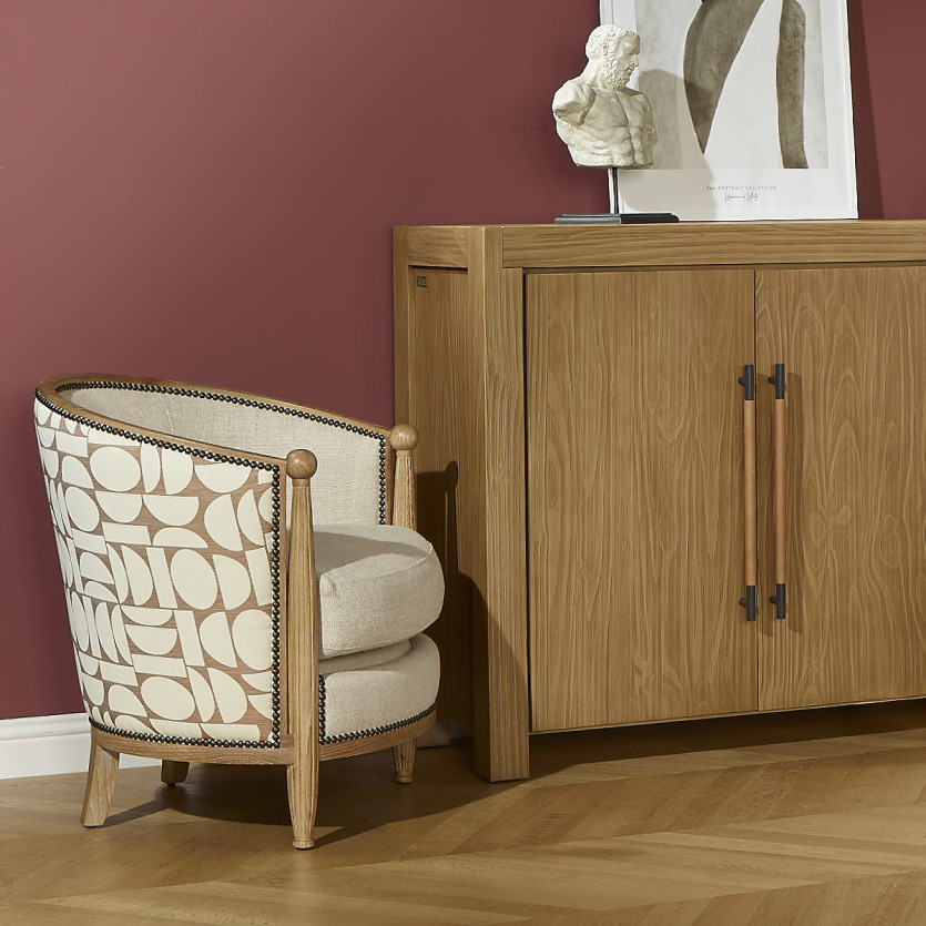 CAROLE NORTH -  Fauteuil tonneau style vintage en chêne, lin et tissu gaphique, 1 place