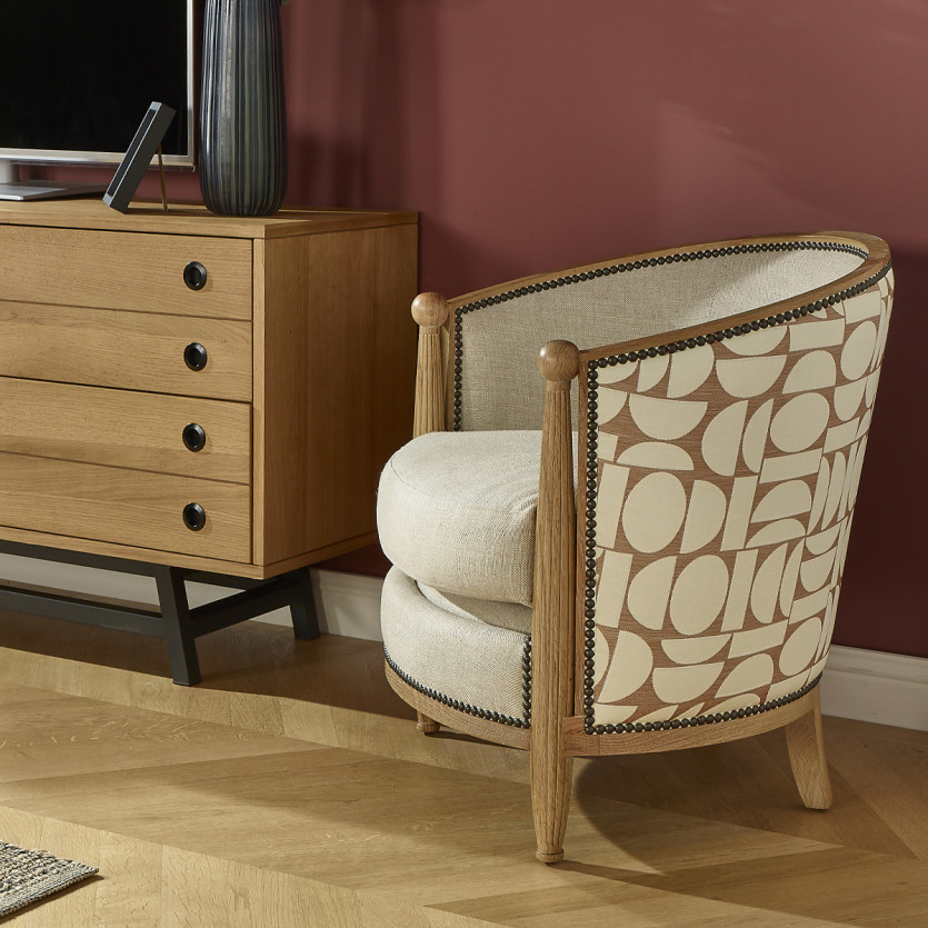 CAROLE NORTH -  Fauteuil tonneau style vintage en chêne, lin et tissu gaphique, 1 place