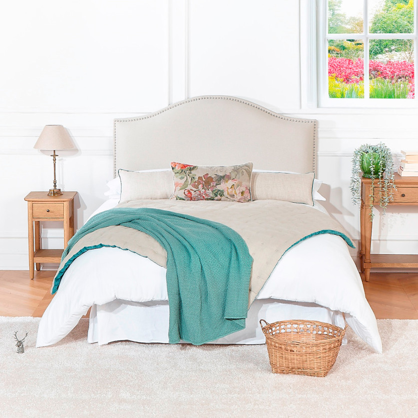 APOLLINAIRE Headboard – Romantic style, in linen and cotton, nailhead trim