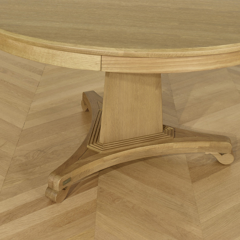 IRIS Round Dining Table - Shabby Chic Style, Oak Top, 4/6 Seats