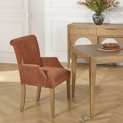 Sedia ALBA - Stile contemporaneo, gambe in legno massiccio, tessuto a coste