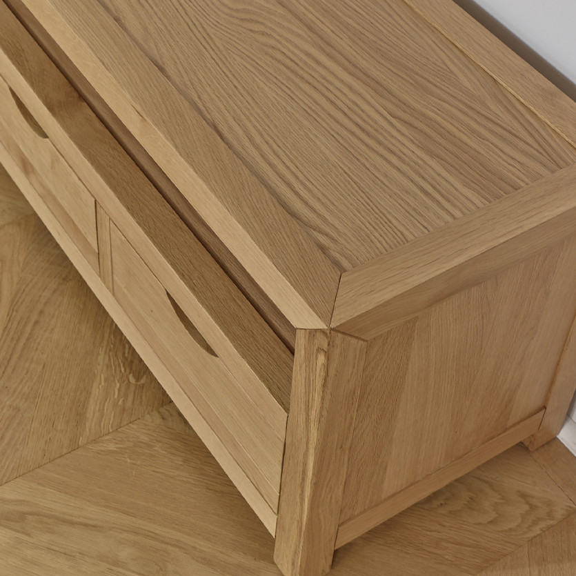 Mueble de TV DANIA - Estilo contemporáneo, patas de madera maciza, 4 cajones, 1 nicho