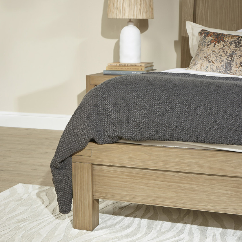 Cama de diseño MEGÈVE – Estilo moderno en madera maciza, 160 x 200, madera con certificación FSC®