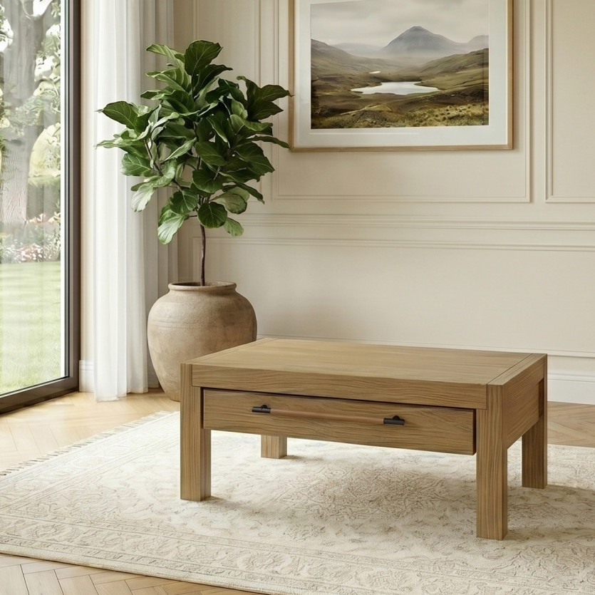 MEGÈVE – Moderner Couchtisch aus Massivholz, 1 Schublade, FSC®-zertifiziertes Holz